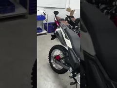 ظاهر دوچرخه خیابانی در اطراف عکس گرفته شده است، جذابیت طراحی بی نظیر خود را نشان می دهد